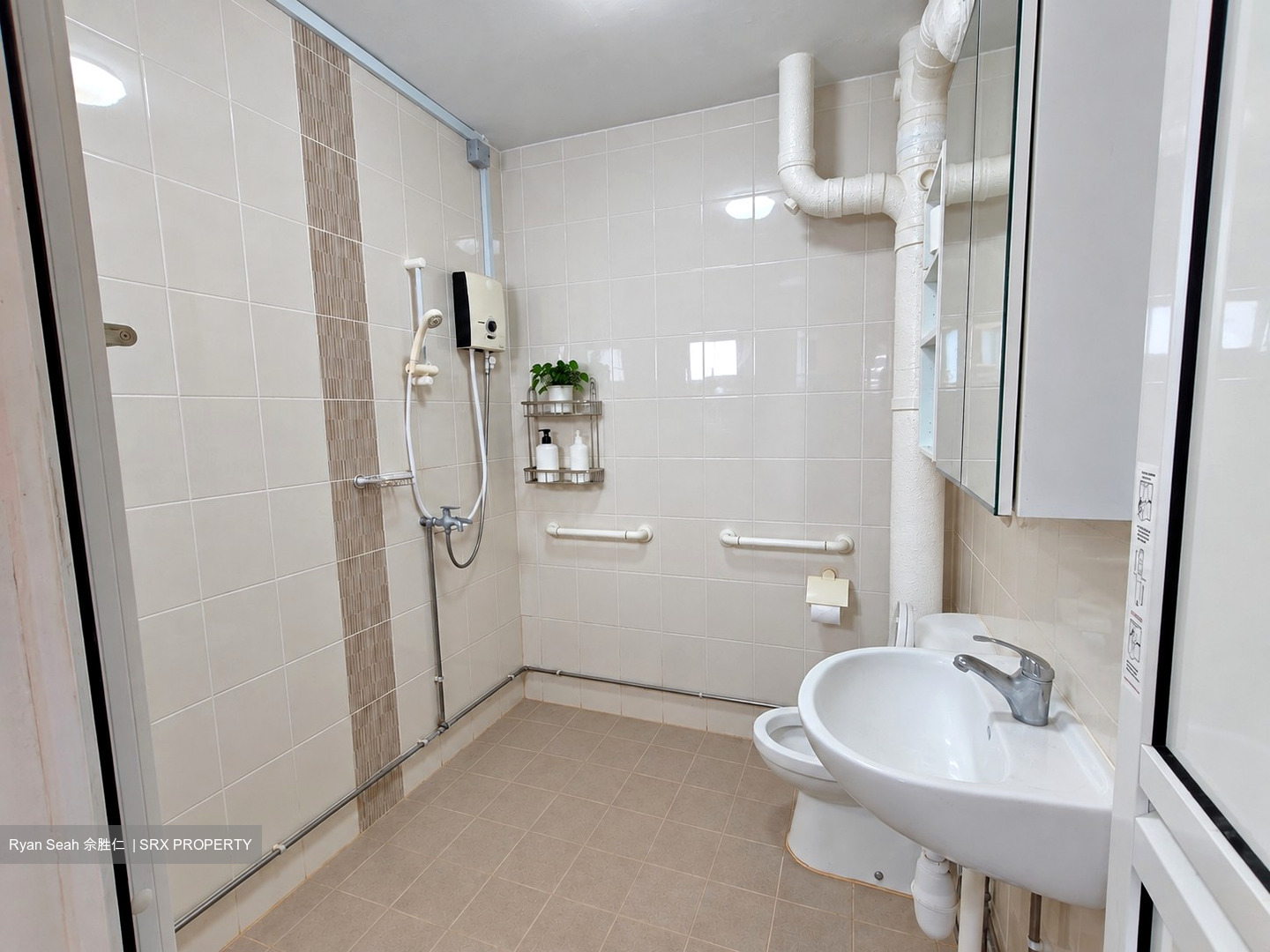 Blk 125 Tampines Street 11 (Tampines), HDB Executive #630907611